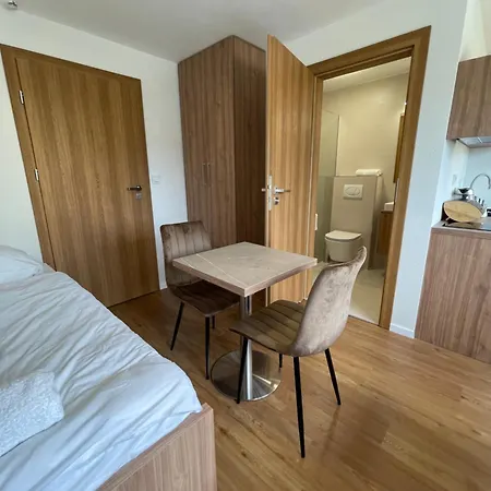 Apartmotel Anroe 公寓式酒店 *