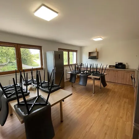 Apartmotel Anroe 公寓式酒店 Chminianska Nova Ves