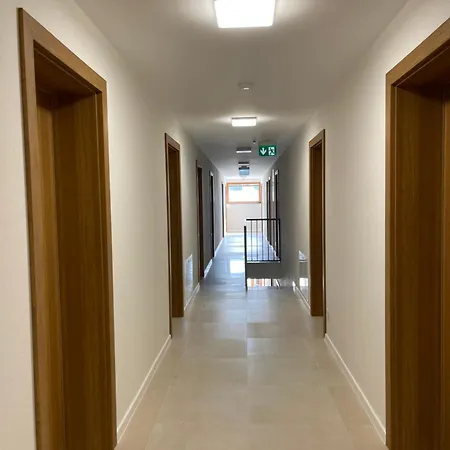 公寓式酒店 Apartmotel Anroe Chminianska Nova Ves