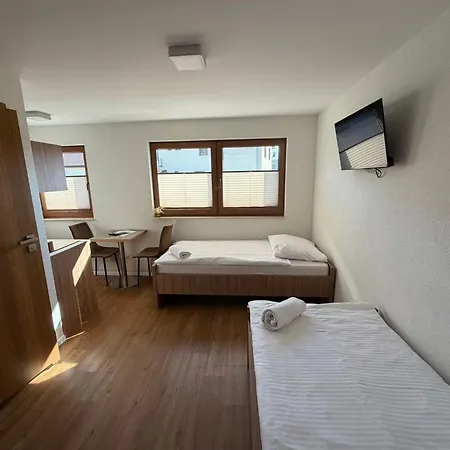 Apartmotel Anroe شقة فندقية Chminianska Nova Ves