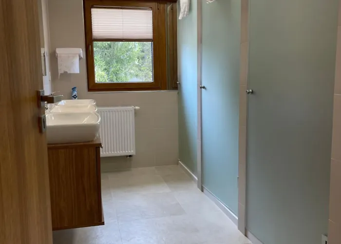 Apartmotel Anroe 아파트호텔 Chminianska Nova Ves